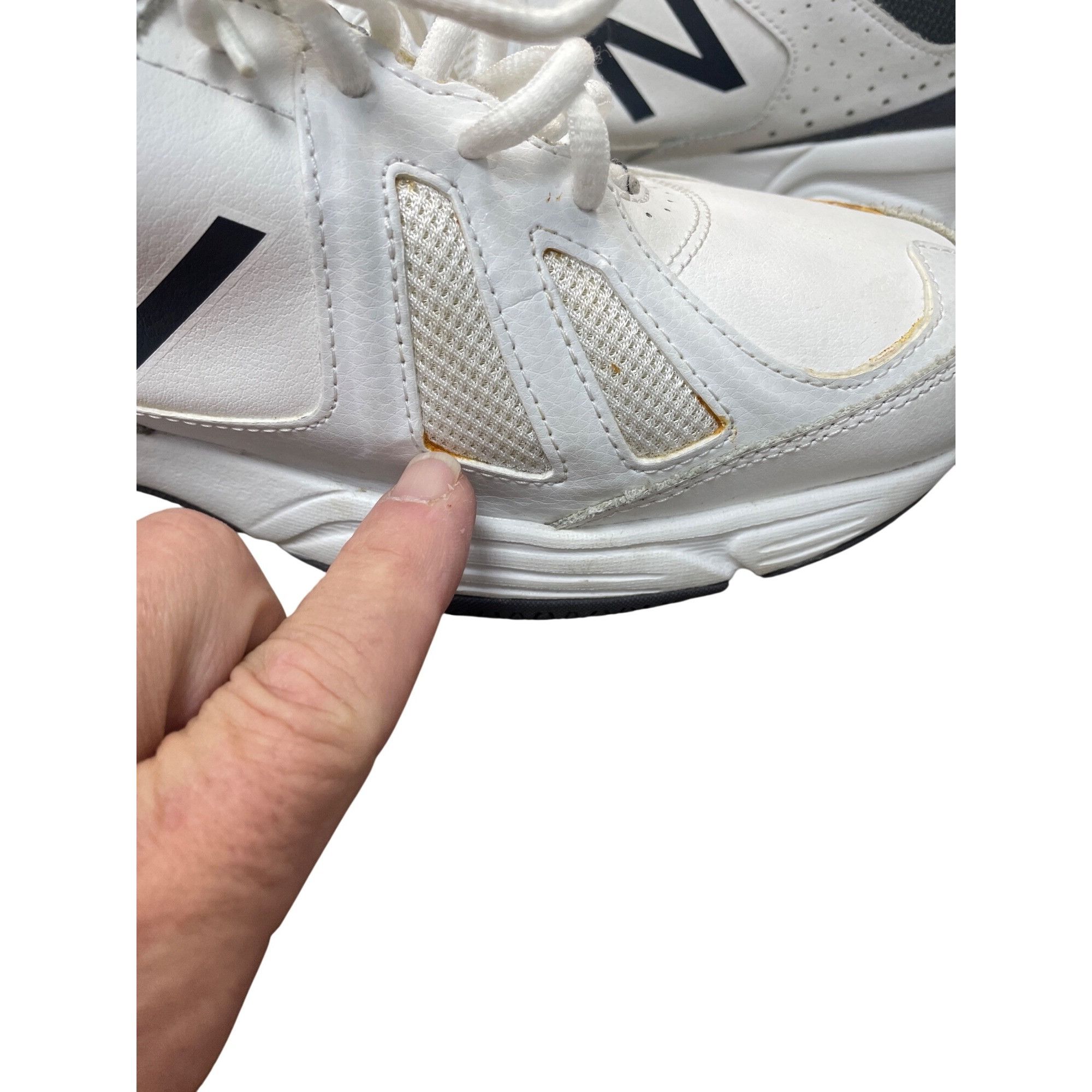 New Balance New Balance 519 Mens white gray casual walking sneakers Sz 1 Size US 11 / EU 44 - 17 Thumbnail