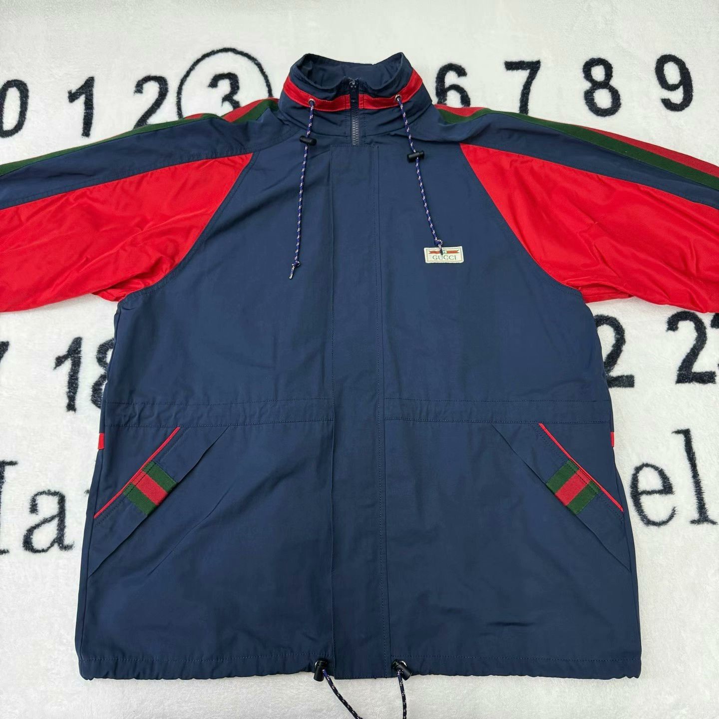 Gucci gucci red blue color-blocked jacket Size US L / EU 52-54 / 3 - 1 Thumbnail
