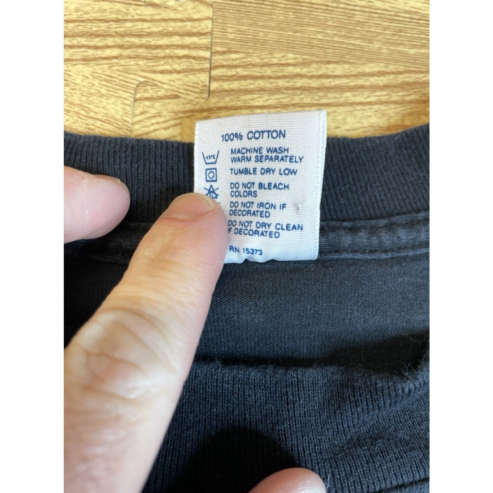 Harley Davidson VINTAGE Harley-Davidson T-Shirt XL Black 1990 3D Emblem Biker Brothers In The Wind Men Regular Cotton Knit Short Sleeve Crew Neck Graphic Print Shirt Size US XL / EU 56 / 4 - 5 Thumbnail