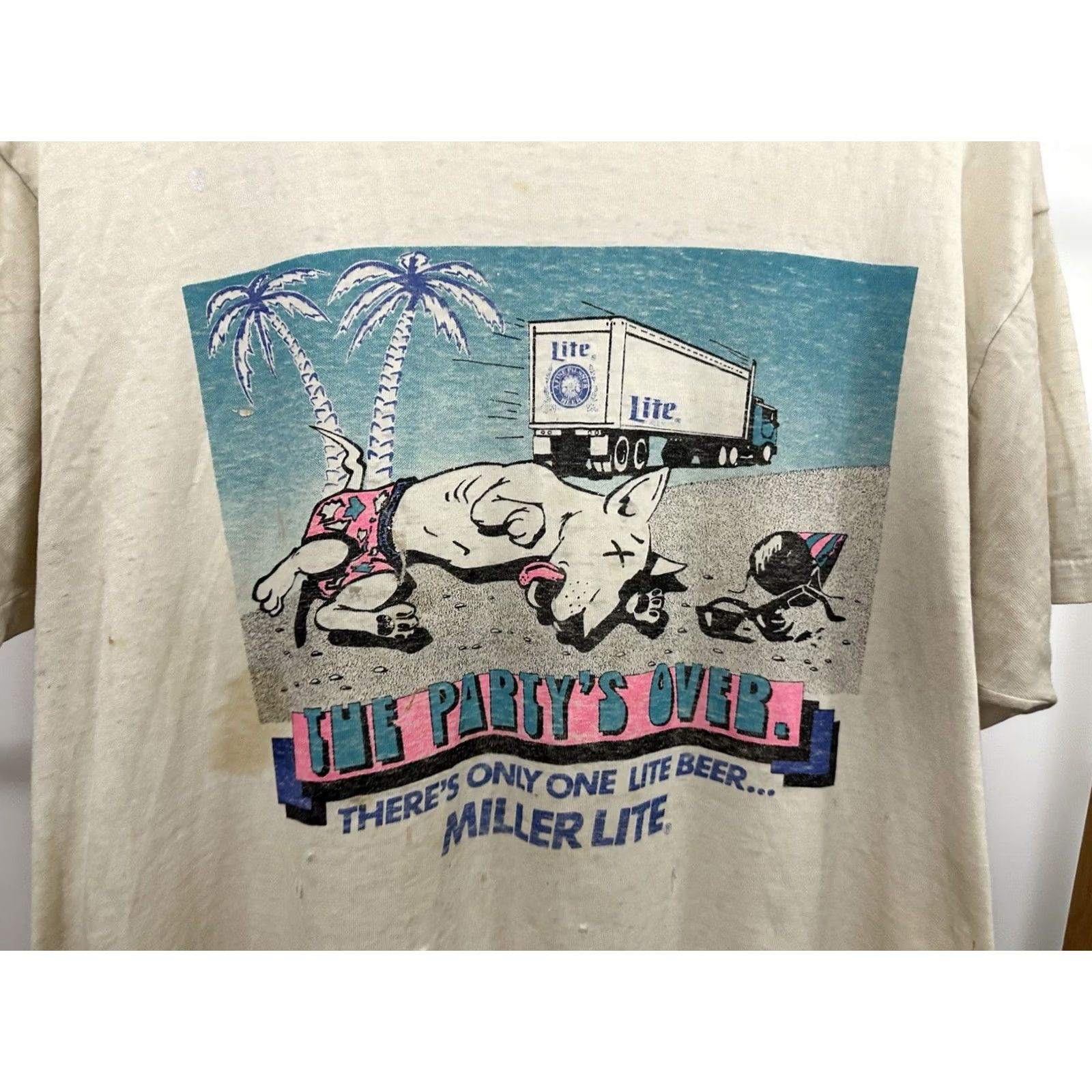 Vintage VTG Miller Lite Party Over Dead Spuds Mackenzie Paper Thin Thrashed T-Shirt XL Shirt Mens White Distressed Burnout 80s Beer Dog Budweiser"} Size US XL / EU 56 / 4 - 3 Thumbnail