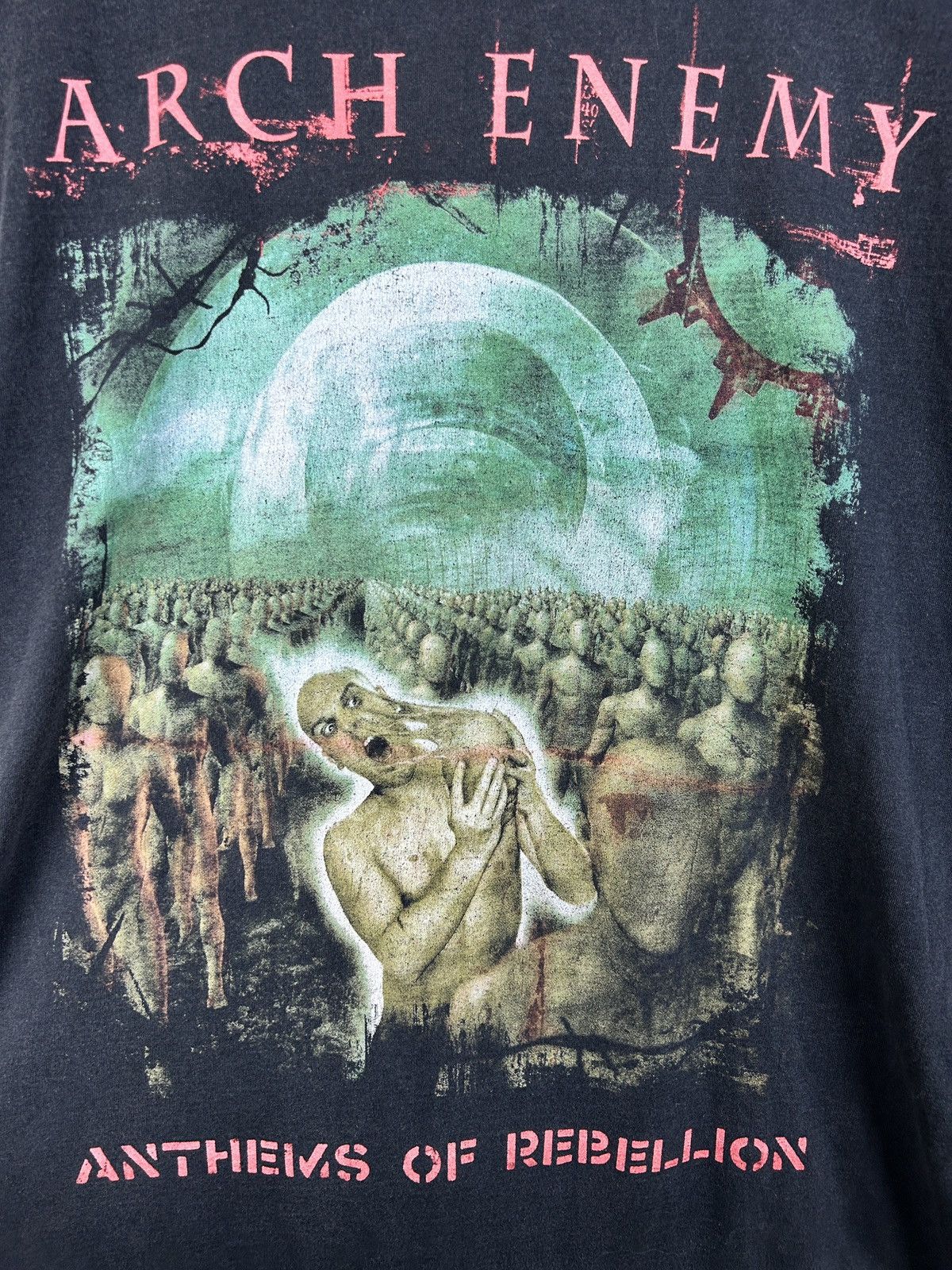 Band Tees Vintage Arch Enemy 2003 Anthems Of Rebellion Faded T-Shirt Size US XL / EU 56 / 4 - 2 Thumbnail