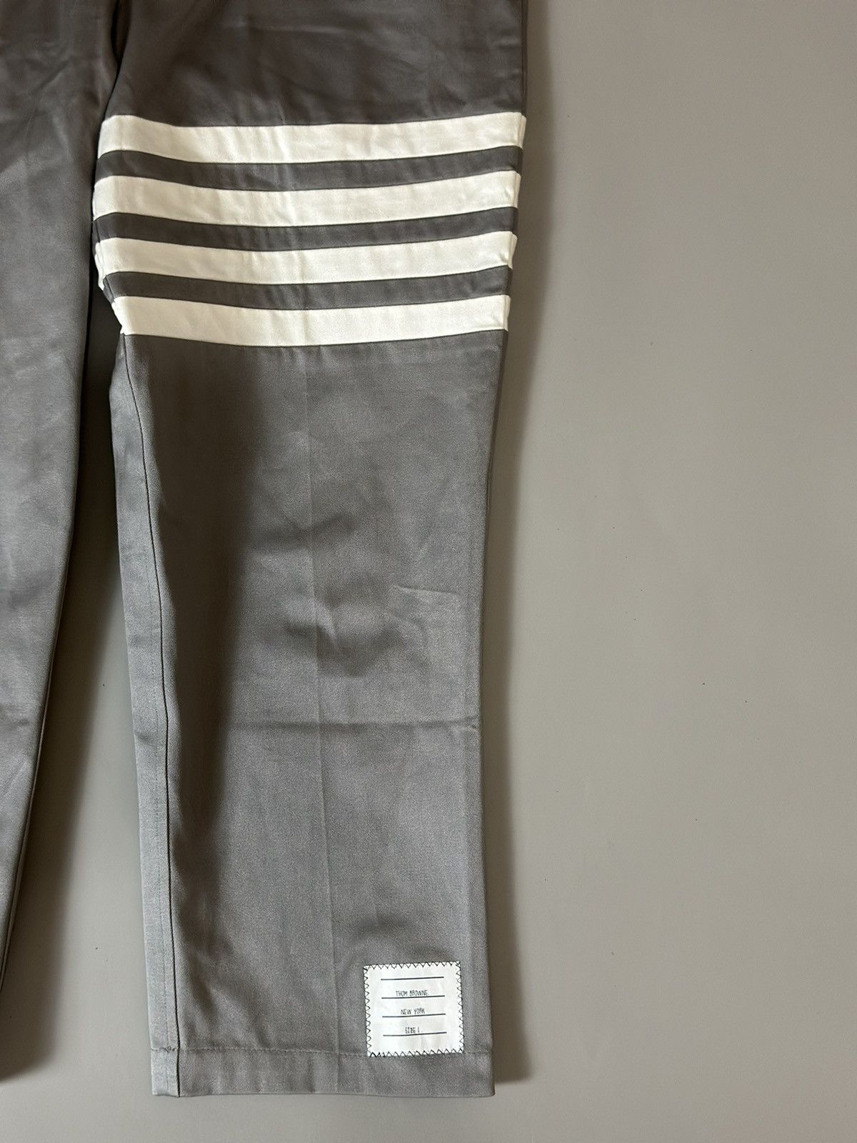 Thom Browne Thom browne 4-bar Silver gray Pants Size US 33 - 2 Thumbnail