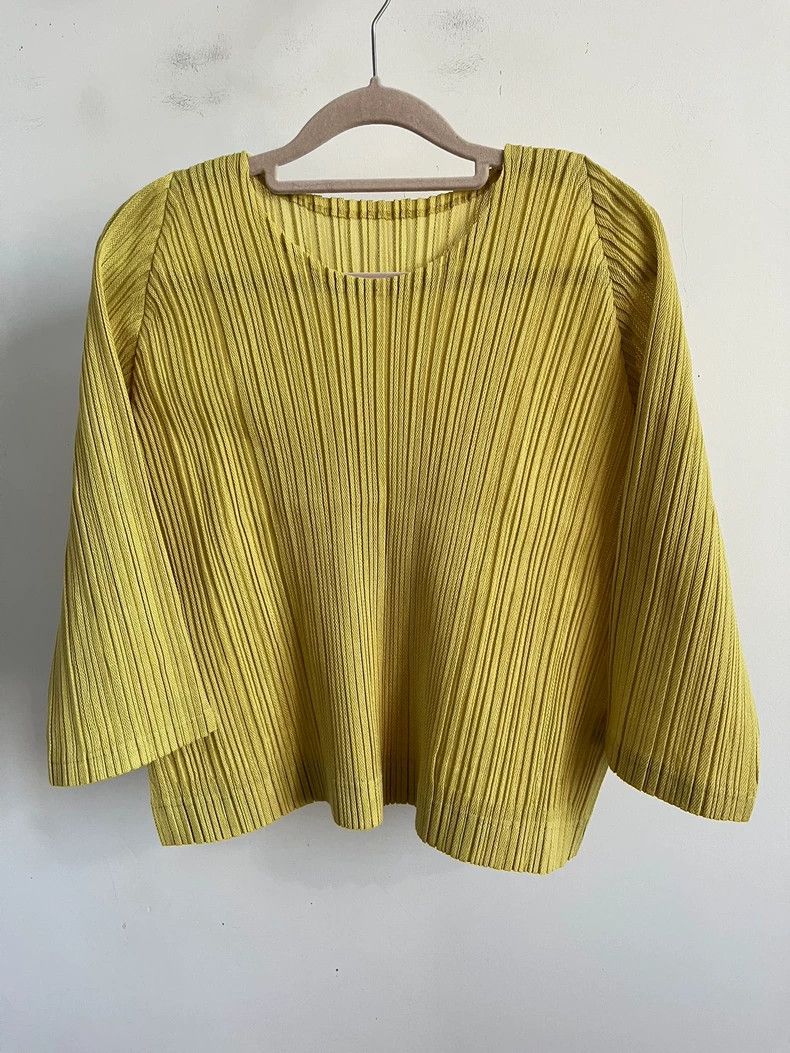 Issey Miyake Issey Miyake size:4 Yellow pleated long-sleeved shirt Size S / US 4 / IT 40 - 1 Thumbnail