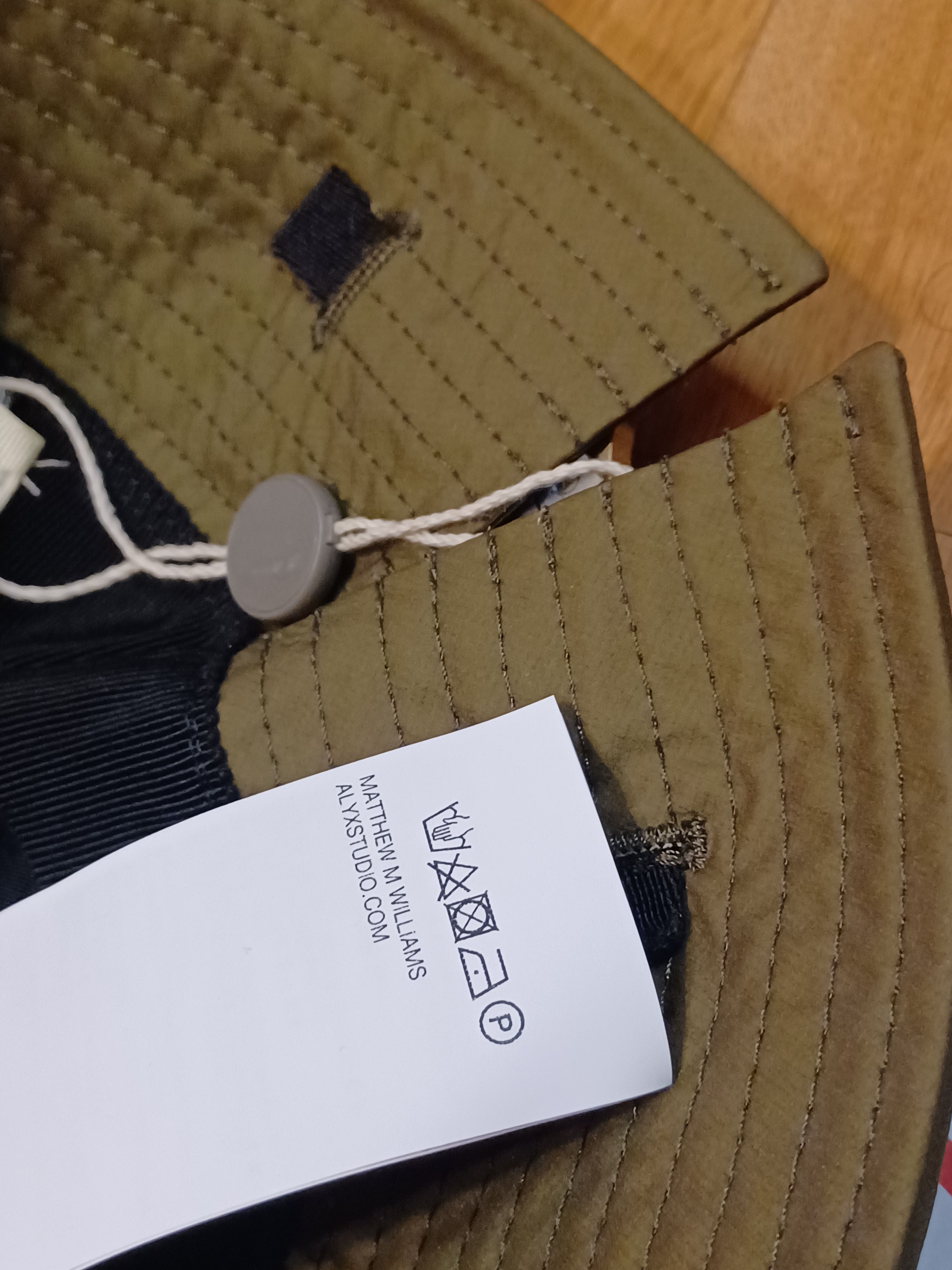 1017 ALYX 9SM × Alyx DSWT 1017 ALYX 9SM Buckle Bucket Hat Cap Military Green Size ONE SIZE - 9 Thumbnail