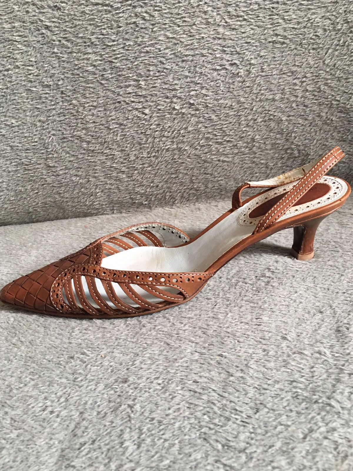 Bottega Veneta Bottega Veneta Brown Leather Kitten Heels EU 38 Size US 8 / IT 38 - 8 Thumbnail