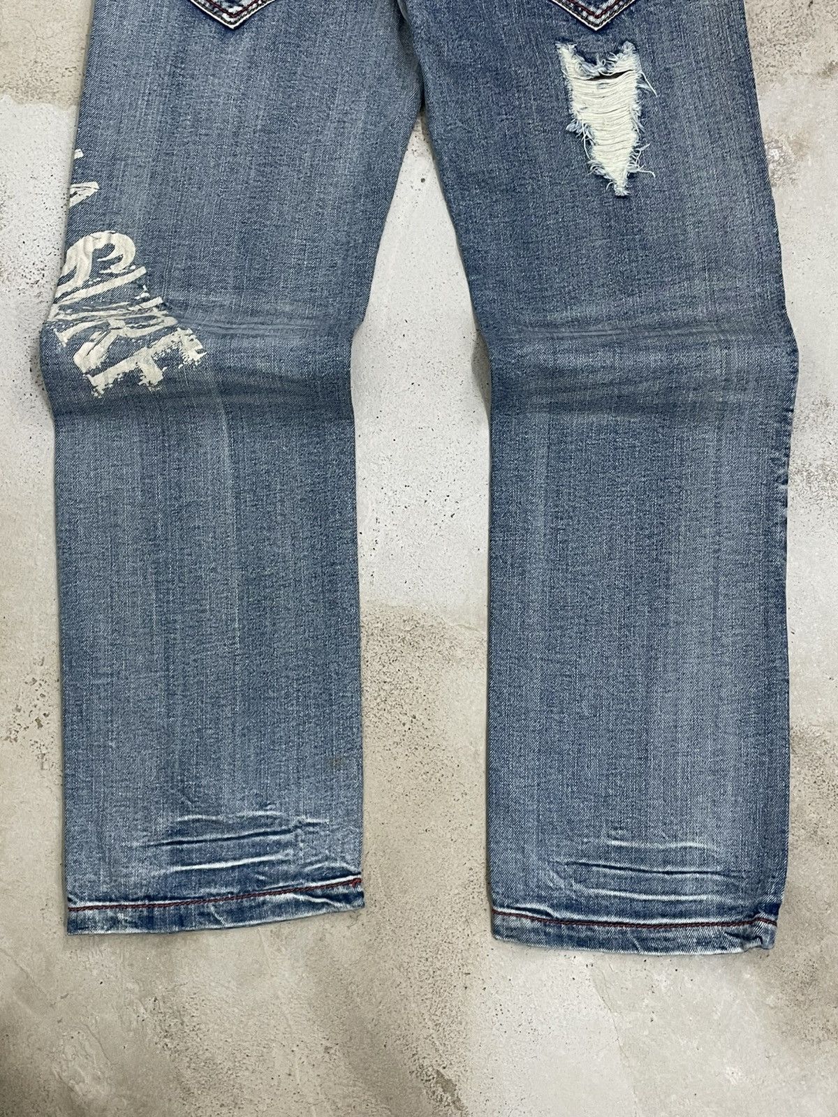 Japanese Brand Vintage 90’s Iconic Surf Wear ‘GOTCHA’ Distressed Denim Size US 32 / EU 48 - 9 Thumbnail