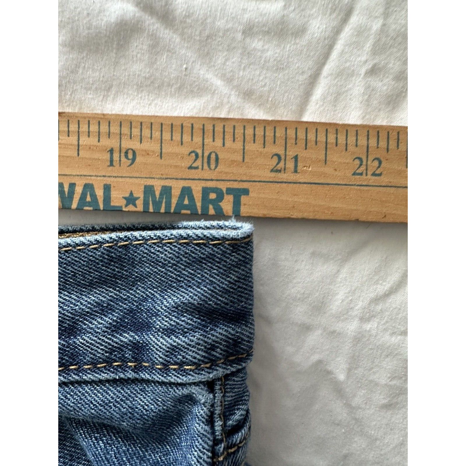 Levi's LEVIS 550 relaxed, 42x32 Dark Blue Wash, Cotton 2019 *CLEAN Size 42" / US 20 - 7 Thumbnail