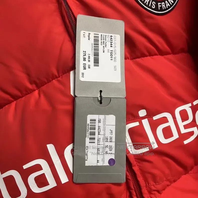 Balenciaga Balenciaga Red Soccer Ball Printed Logo Down Jacket Size US S / EU 44-46 / 1 - 3 Thumbnail