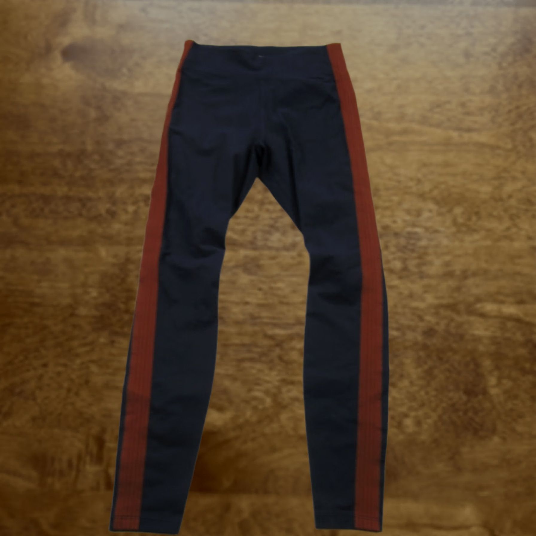Athleta Athleta Leggings Womens Small Workout Stretch Outdoors Lightweight Black Leggings Size 40" / US 18 - 1 Thumbnail