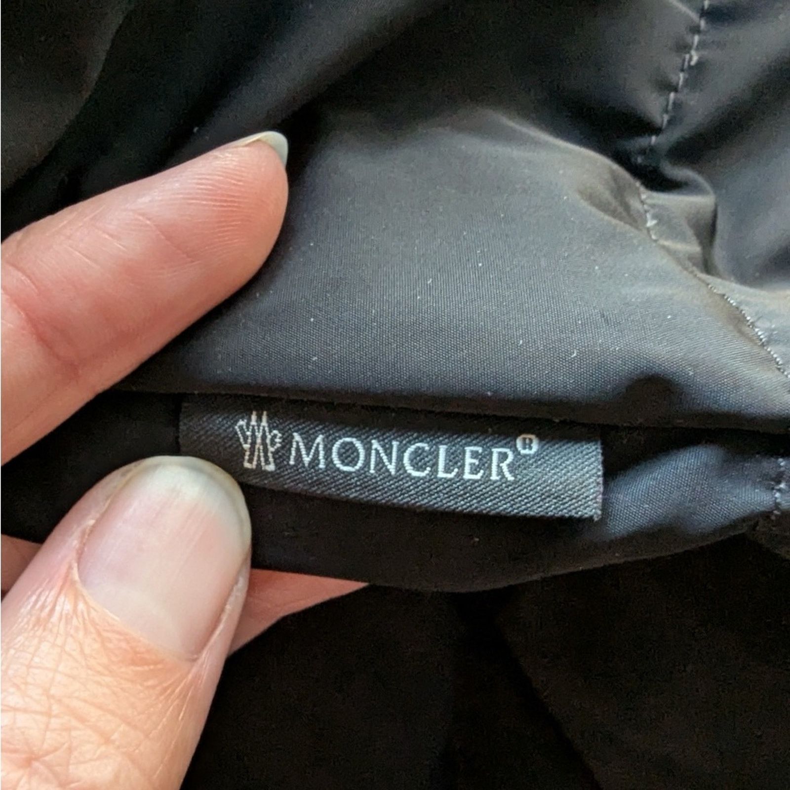 Moncler Lobelia Quilted Down Puffer Coat size 1 Black Bell Sleeves Size S / US 4 / IT 40 - 13 Thumbnail