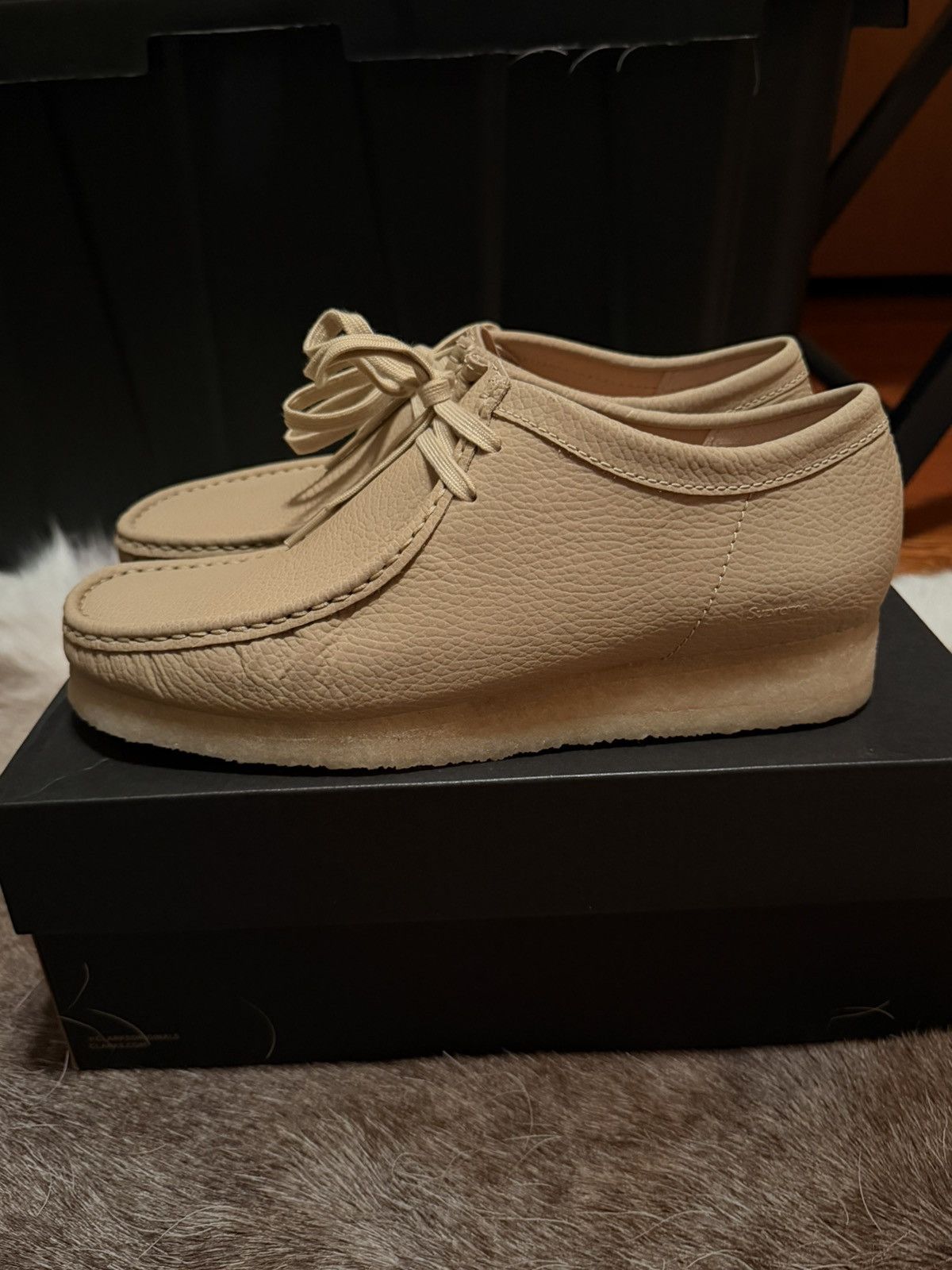 Clarks × Supreme Supreme Clarks Originals Wallabee Bandana Red 