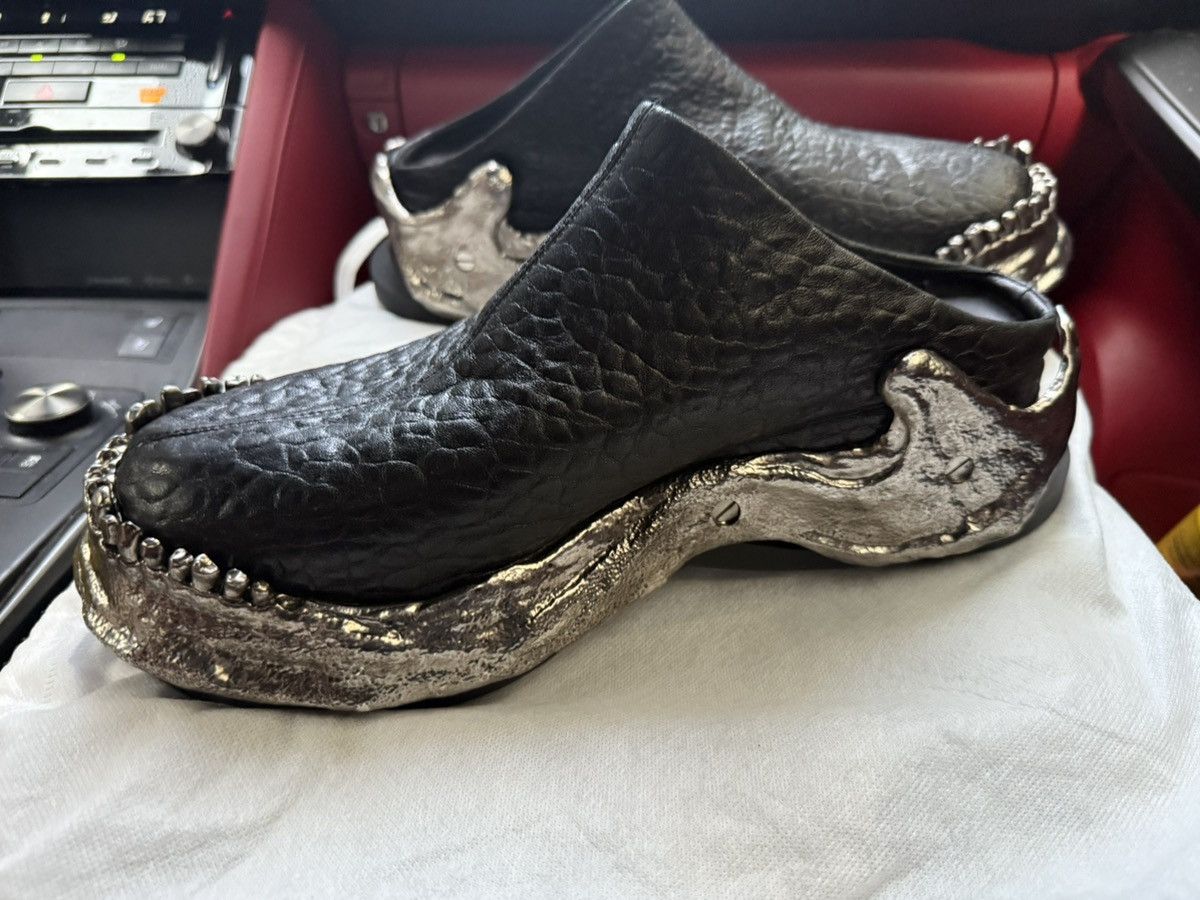 Alexander McQueen Mcqueen Wave Leather Metal Jaw Bone Mules