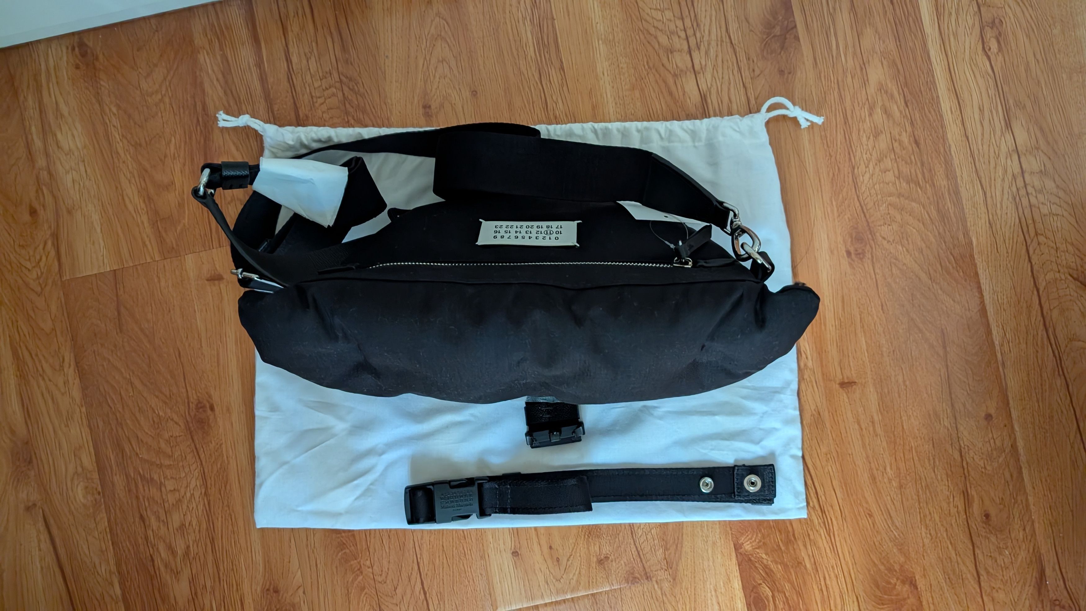 Maison Margiela Maison Margiela small logo patch Messenger bag Size ONE SIZE - 8 Thumbnail
