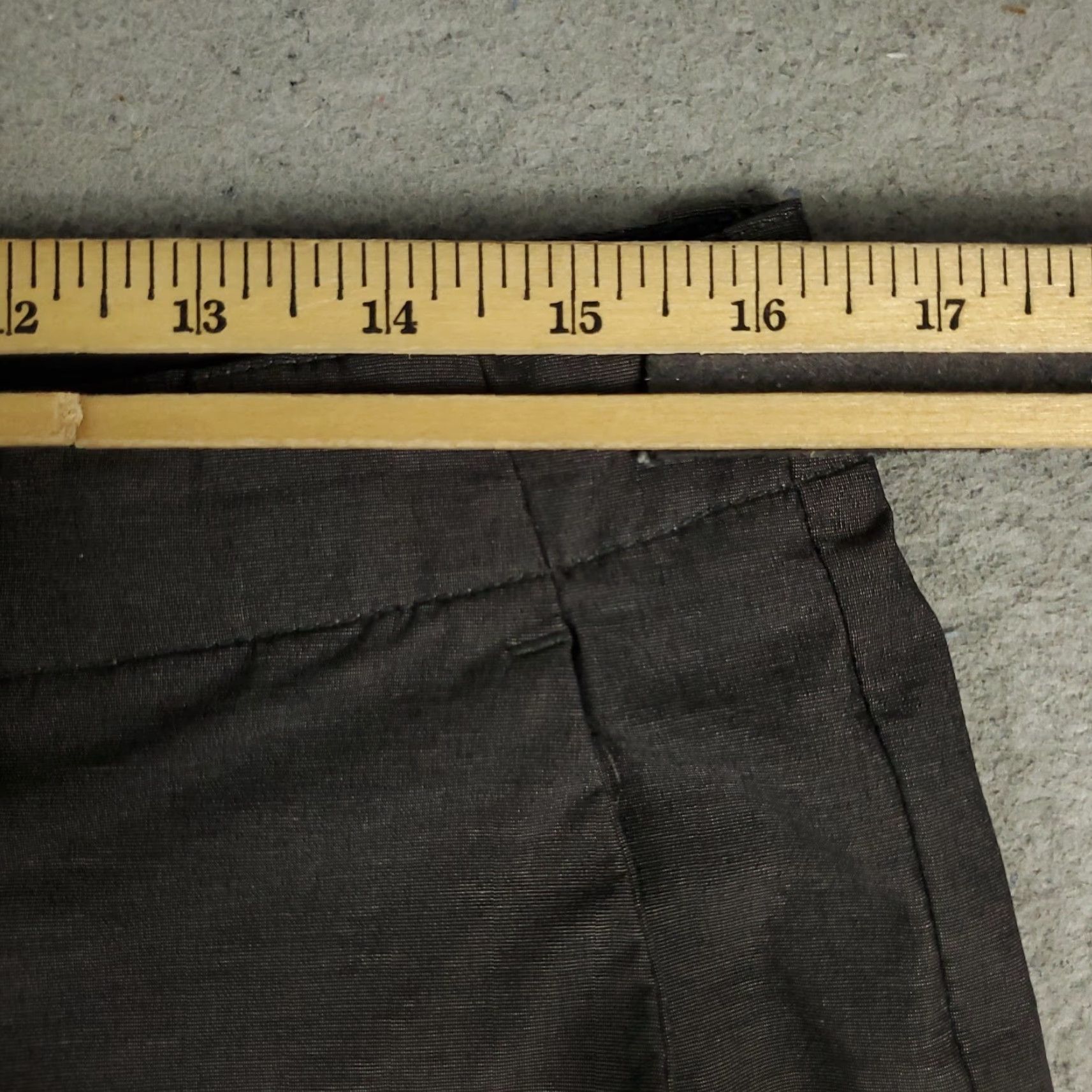 Tommy Bahama Tommy Bahama Shorts Mens 32 Gray Polyester Flat Front Chino Casual Size US 32 / EU 48 - 5 Thumbnail