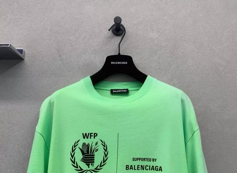 Balenciaga Balenciaga WFP一代 Alphabet Printed Logo Round Neck Short Sl Size US S / EU 44-46 / 1 - 4 Thumbnail