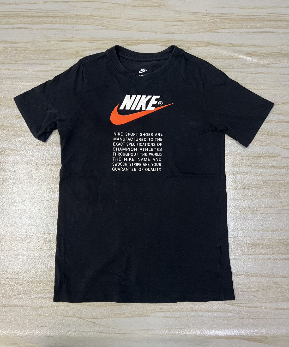 Nike Nike Orange Swoosh Black T-shirt Size US S / EU 44-46 / 1 - 1 Thumbnail