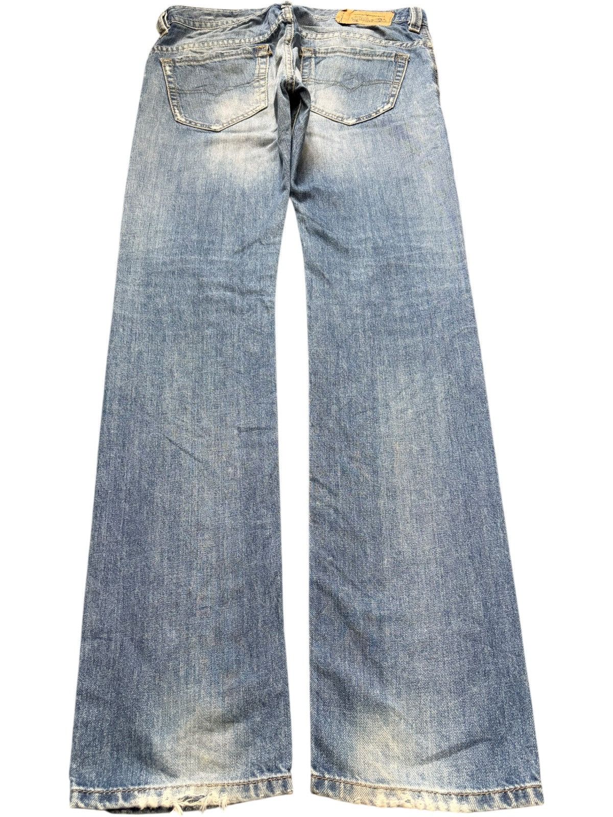 Diesel Vintage Diesel Thavar Faded Wash Distressed Jeans Size 32" / US 10 / IT 46 - 2 Thumbnail
