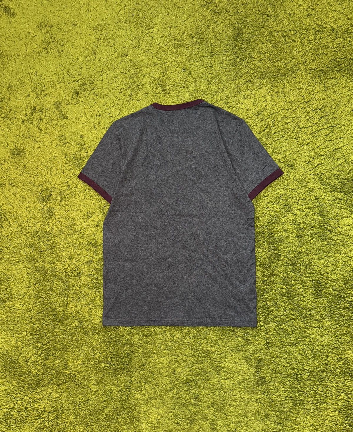 Designer × Fred Perry Fred Perry NWT knit logo minimalist t-shirt Size US S / EU 44-46 / 1 - 2 Thumbnail