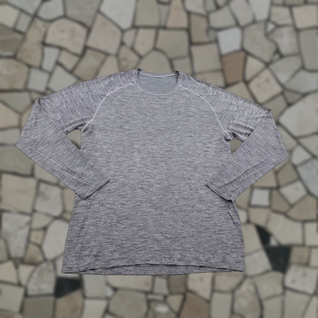 Lululemon Lululemon Shirt Mens XL Gray Metal Vent Tech Performance Long Sleeve Athletic Size US XL / EU 56 / 4 - 1 Thumbnail