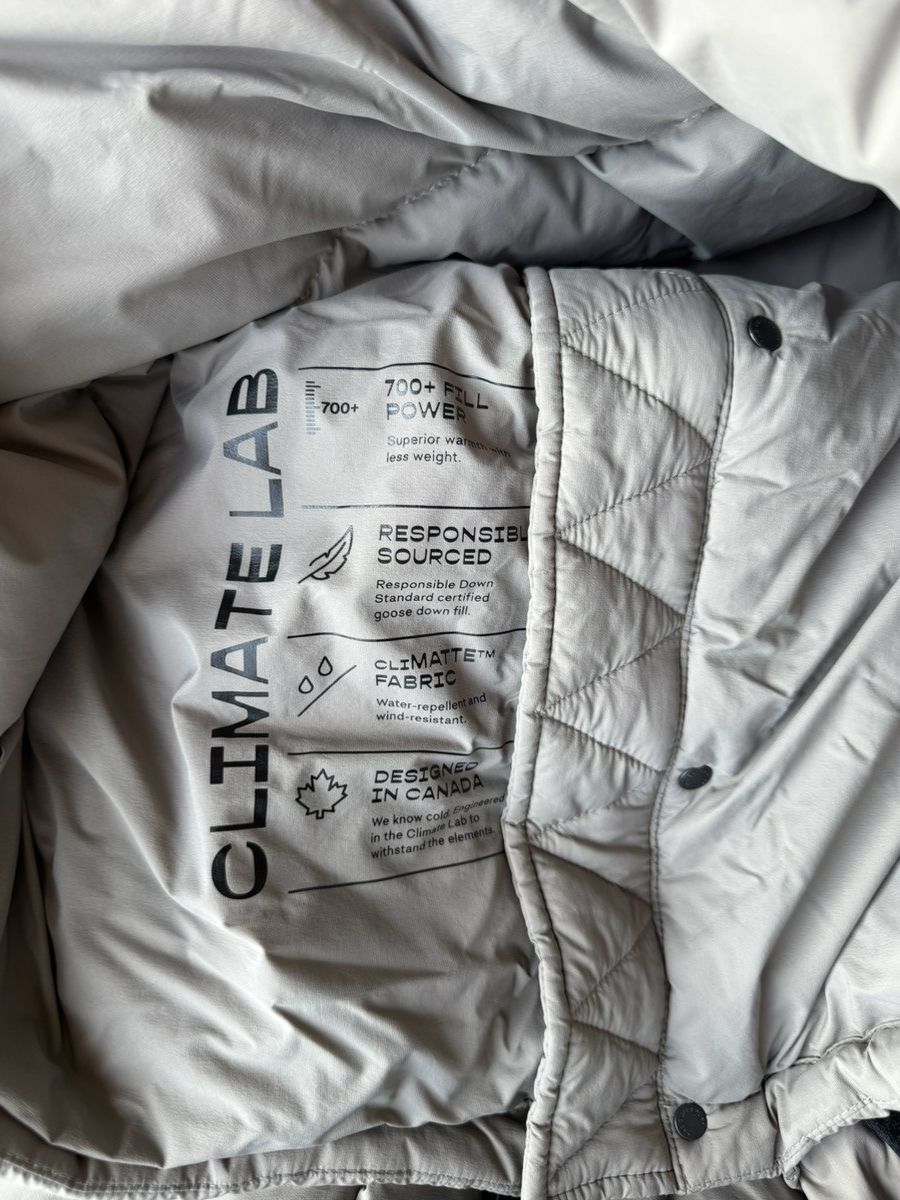 Aritzia CRAZY ARITZIA SUPERPUFF ORIGINAL DOWN JACKET Size US M / EU 48-50 / 2 - 6 Thumbnail
