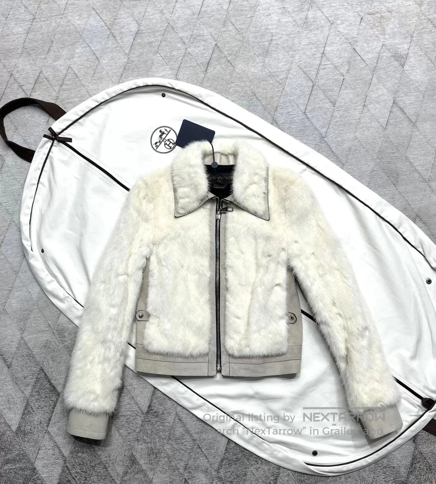 Louis Vuitton LV Women's Mink Fur Coat. Size XXS / US 00 / IT 34 - 1 Thumbnail
