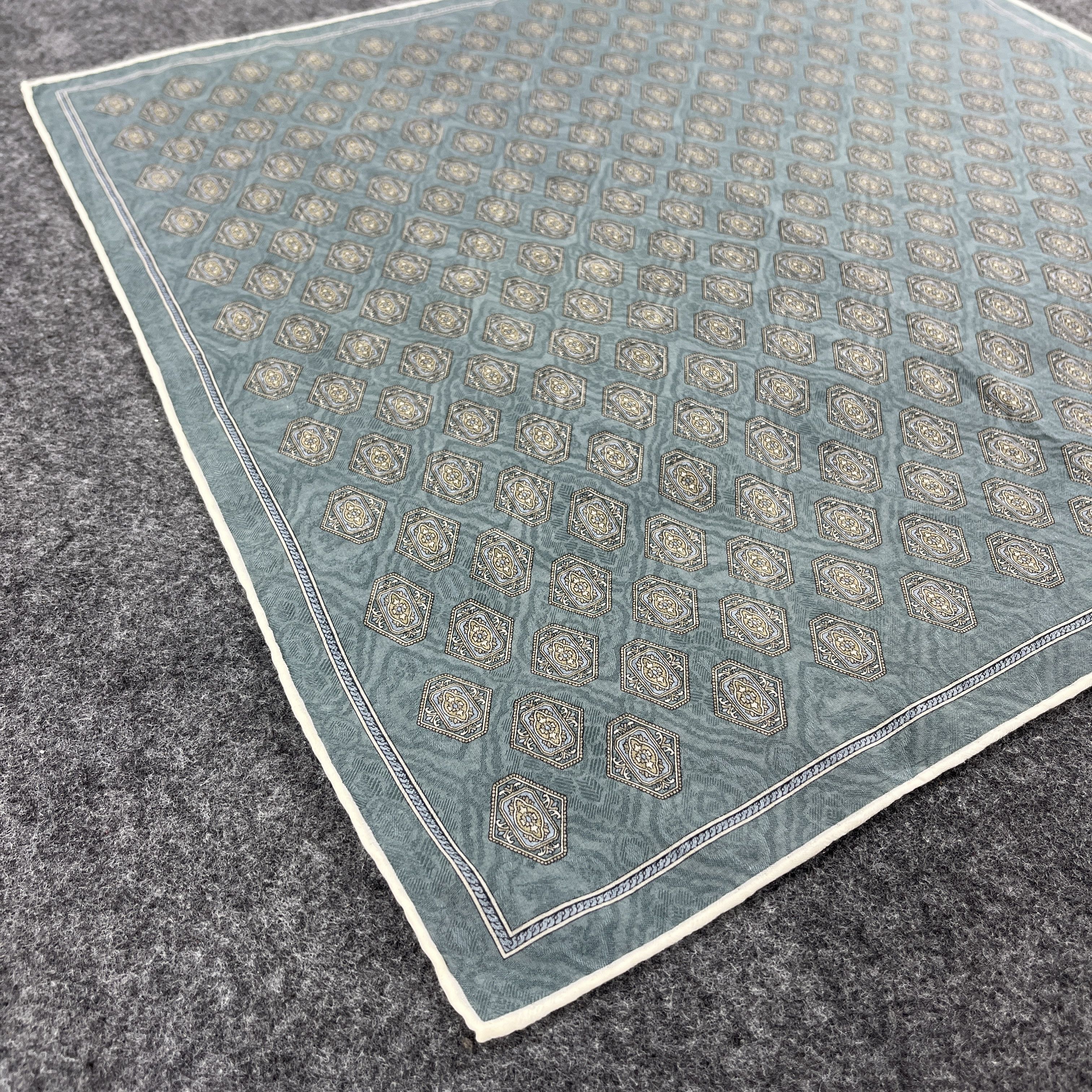 Burberry × Vintage Burberry Handkerchief / Bandana / Neckerchief B272 Size ONE SIZE - 5 Thumbnail