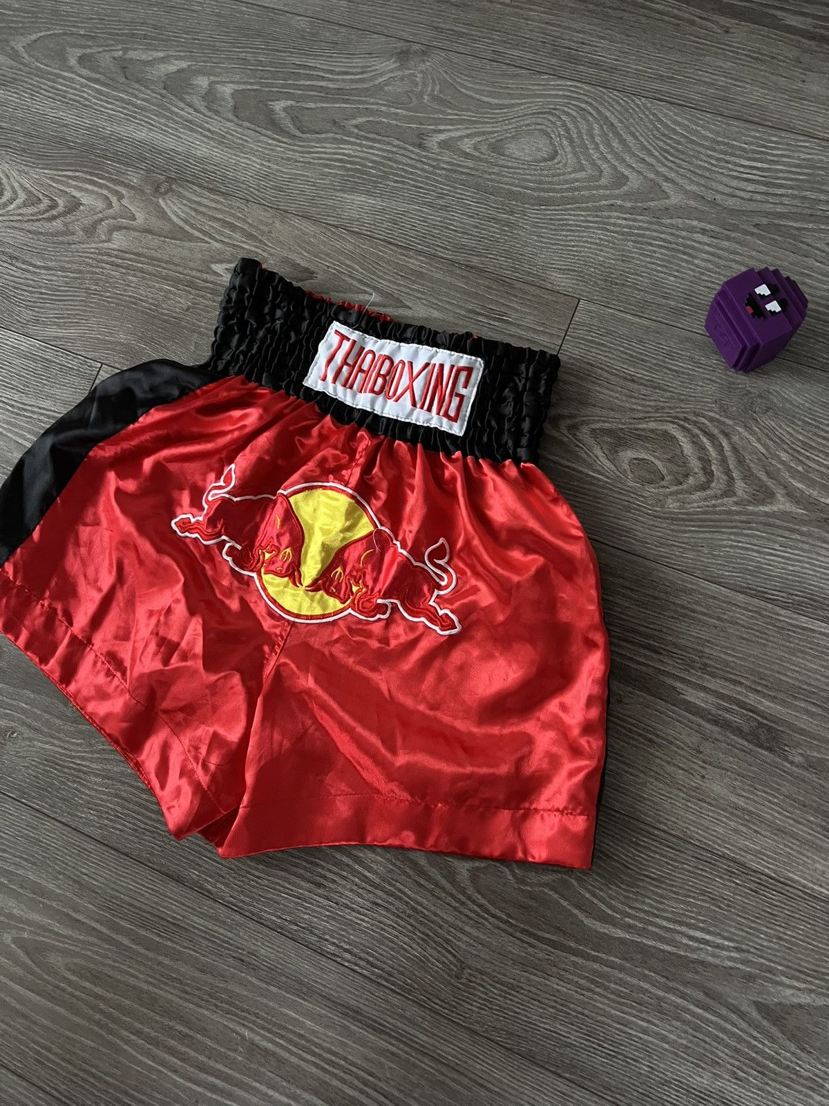 Other Red Bull Vintage Muay Thai Boxing Rare Shorts Size US 32 / EU 48 - 7 Thumbnail