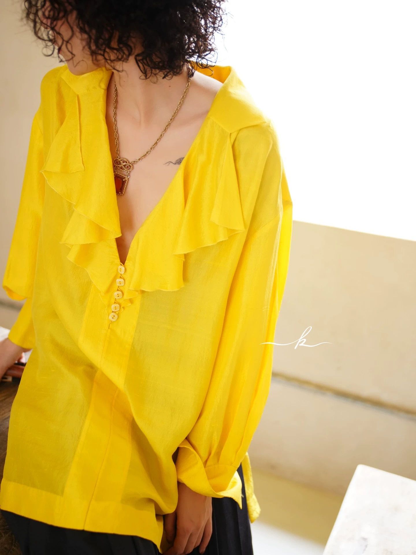 Chanel Chanel Vintage Yellow Silk Drop-Shoulder Oversized Shirt Size ONE SIZE - 4 Thumbnail