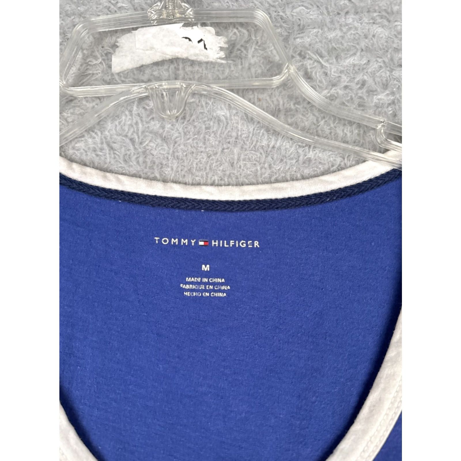 Tommy Hilfiger Tommy Hilfiger Shirt Women M Blue Long Sleeve Scoop Neck Cotton Blend Size M / US 6-8 / IT 42-44 - 7 Thumbnail