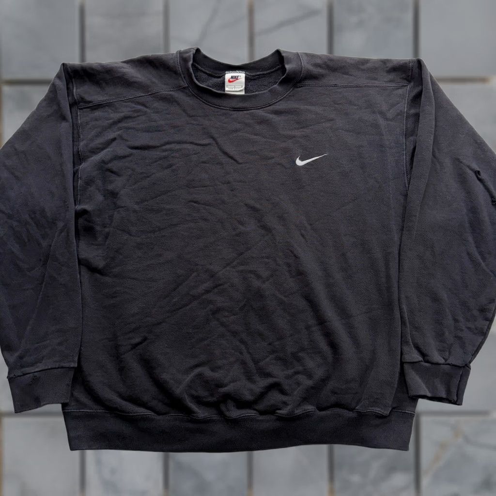 Nike VINTAGE Nike Sweatshirt Embroidered Swoosh Made in USA Black Mens L Distressed 90s Crew Neck Fleece Oversized Cotton Blend Pullover Ther? Size US L / EU 52-54 / 3 - 1 Thumbnail