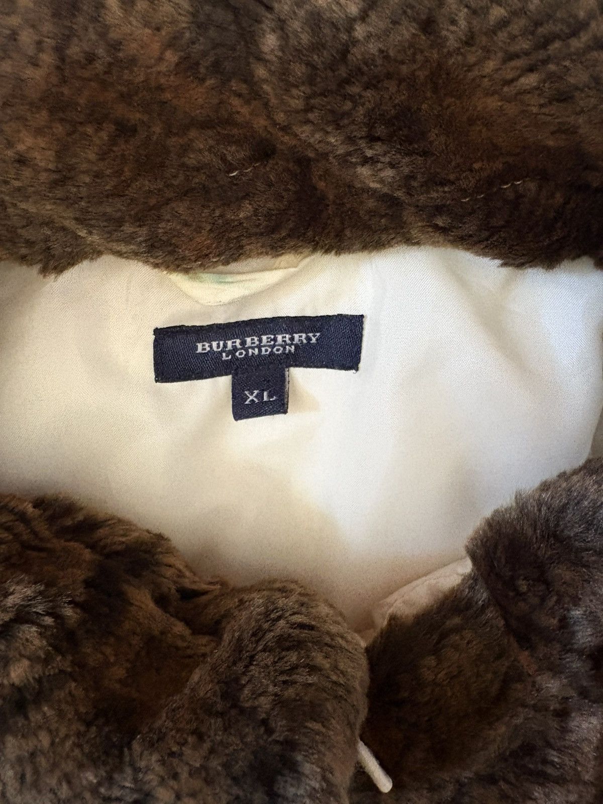 Burberry Burberry made in englad luxury mobwife fur collar jacket Size XL / US 12-14 / IT 48-50 - 4 Thumbnail