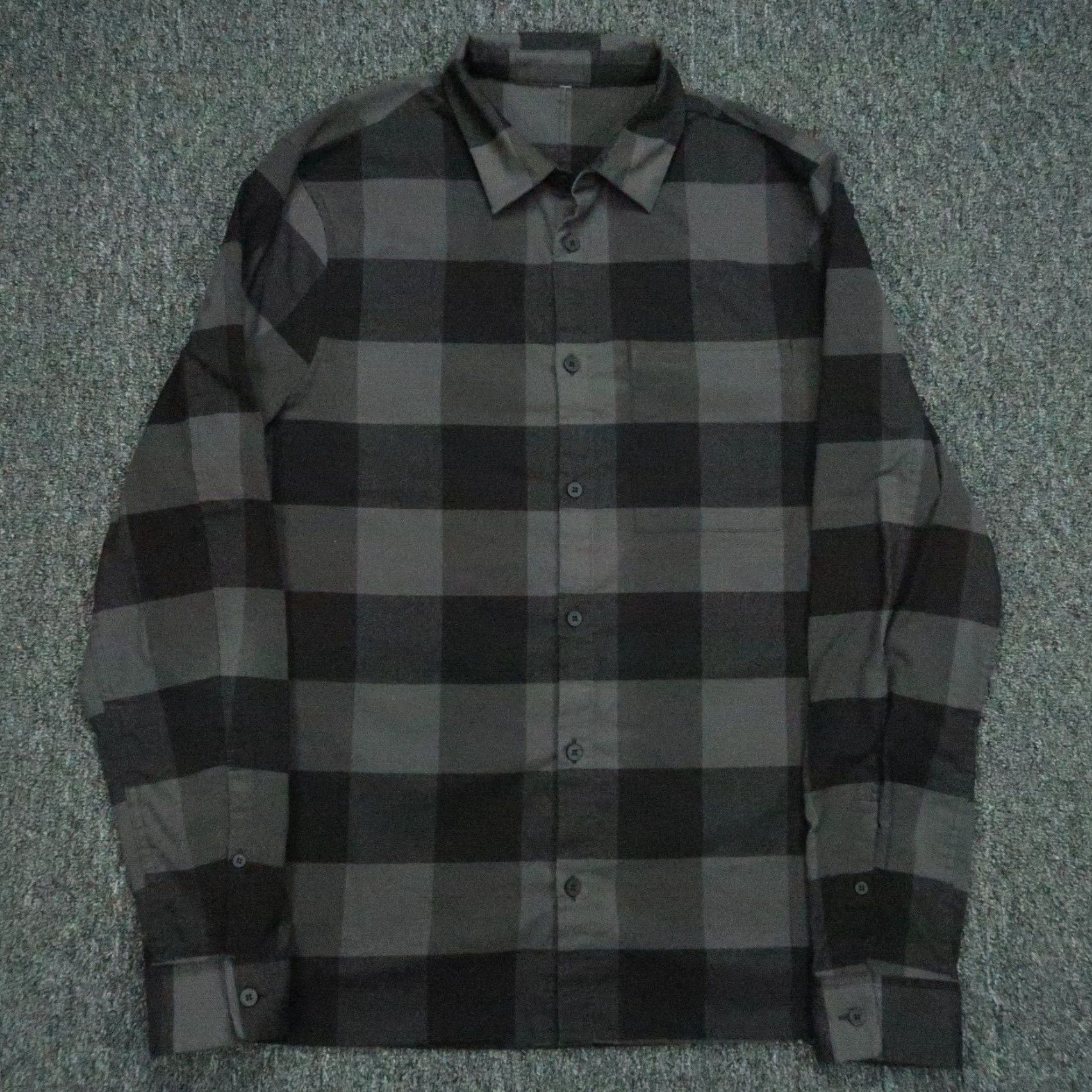 Lululemon Lululemon Shirt Mens M Plaid Gray Black Long Sleeve Button-Up Size US M / EU 48-50 / 2 - 2 Thumbnail