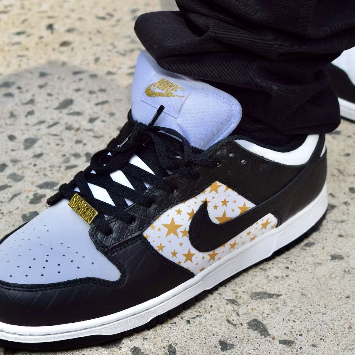 Nike × Supreme Nike SB Dunk Low Supreme Stars Black (2021) Size US 10 / EU 43 - 13 Thumbnail