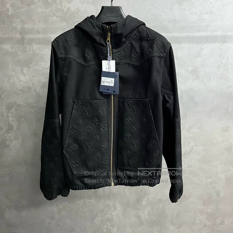 Louis Vuitton Louis Vuitton Black solid embossed hooded denim jacket Size US S / EU 44-46 / 1 - 1 Thumbnail