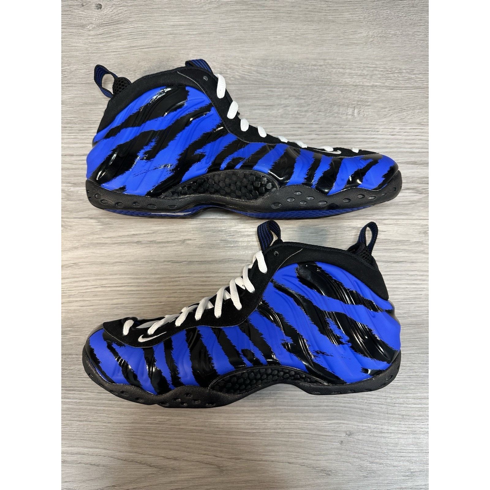 Nike Nike Air Foamposite One Tiger Stripes - Size 10.5 Size US 10.5 / EU 43-44 - 2 Thumbnail