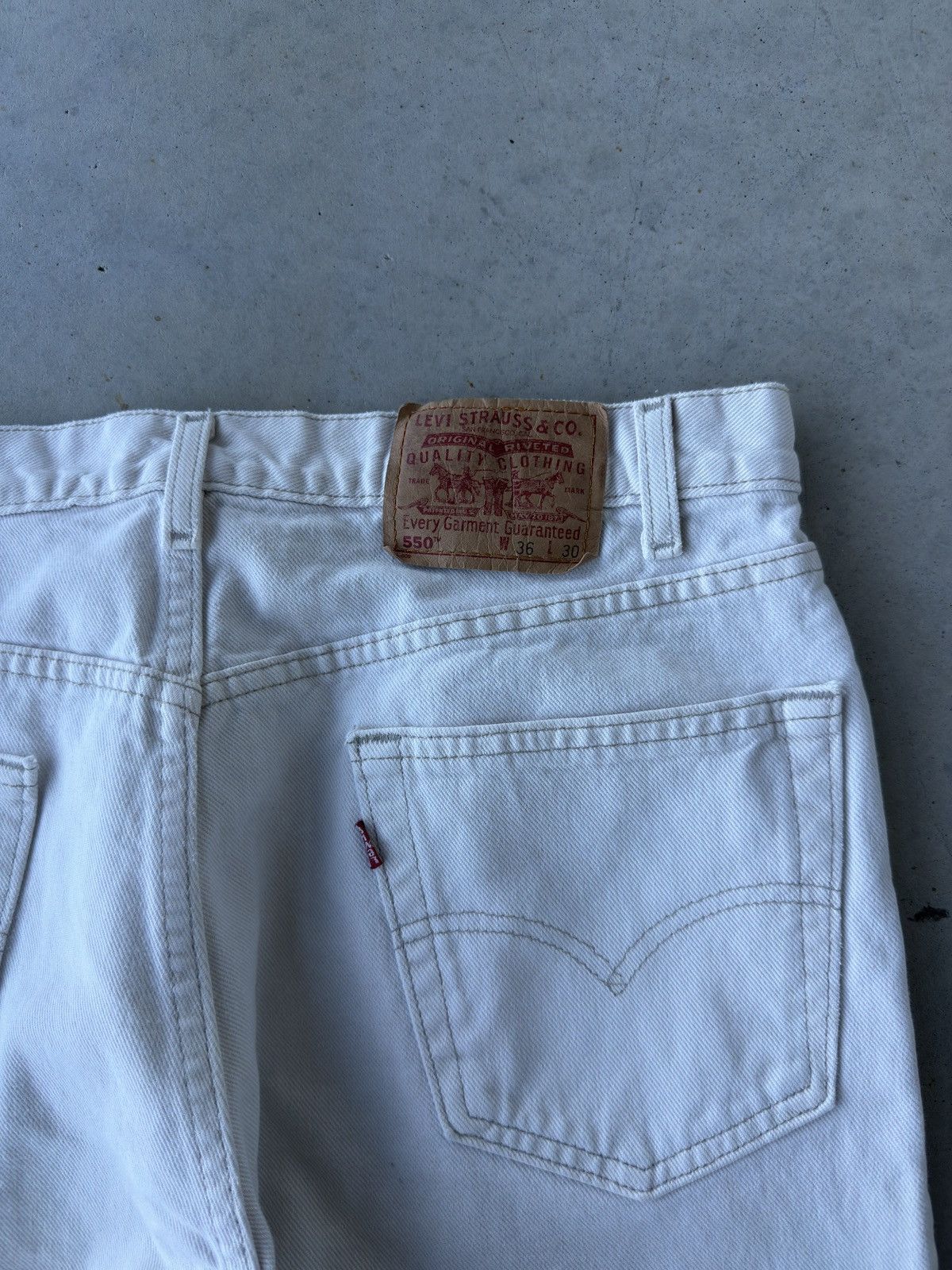 Levi's Vintage 90s Levi’s 550 Cream Denim Jeans Size US 35 - 3 Thumbnail