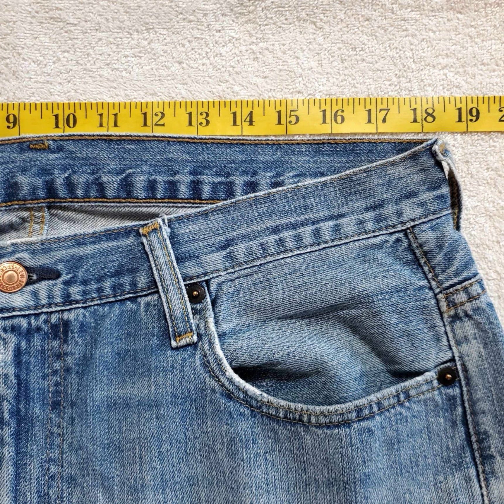Levi's VINTAGE Levi's 569 Jeans 36 x 29 Mens Blue Distressed Straight Size US 36 / EU 52 - 2 Thumbnail