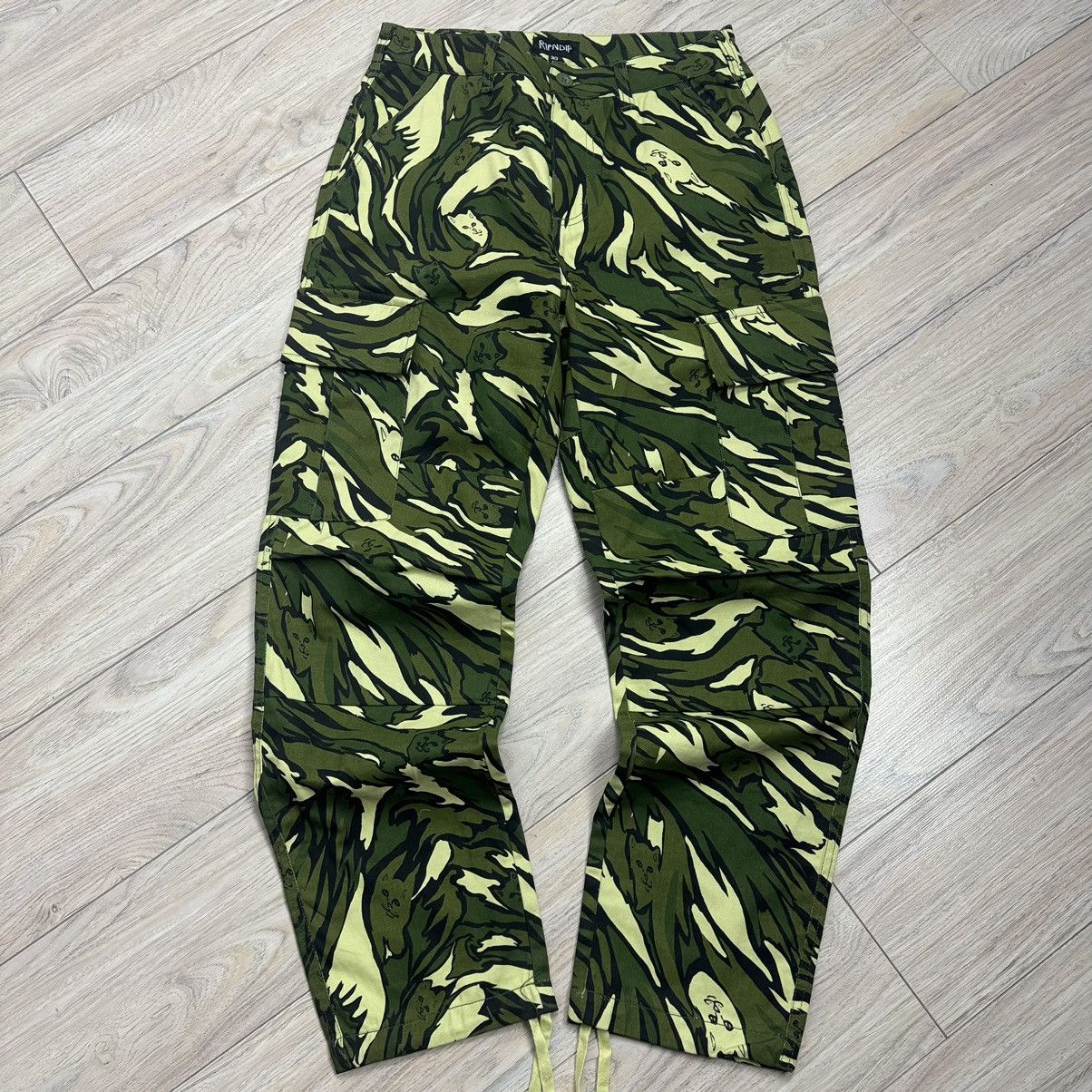 Hypebeast Crazy Rip N Dip Cat Camo Leaves Cargo Pants Size US 30 / EU 46 - 3 Thumbnail