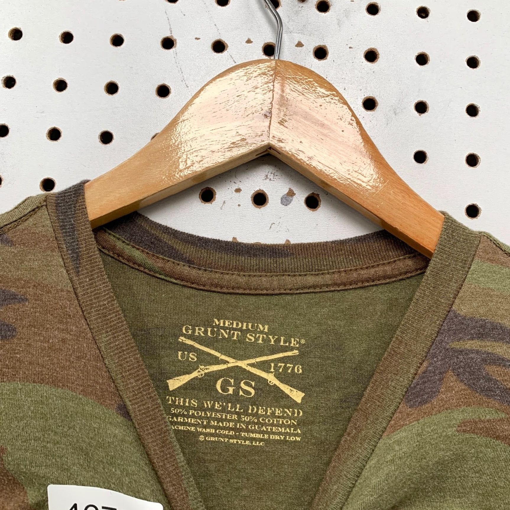 Vintage Grunt Style Camouflage T Shirt Mens M Camouflage Army USA Defend Military Shirt Men Beige T-Shirt Army 90s? Size US M / EU 48-50 / 2 - 3 Thumbnail