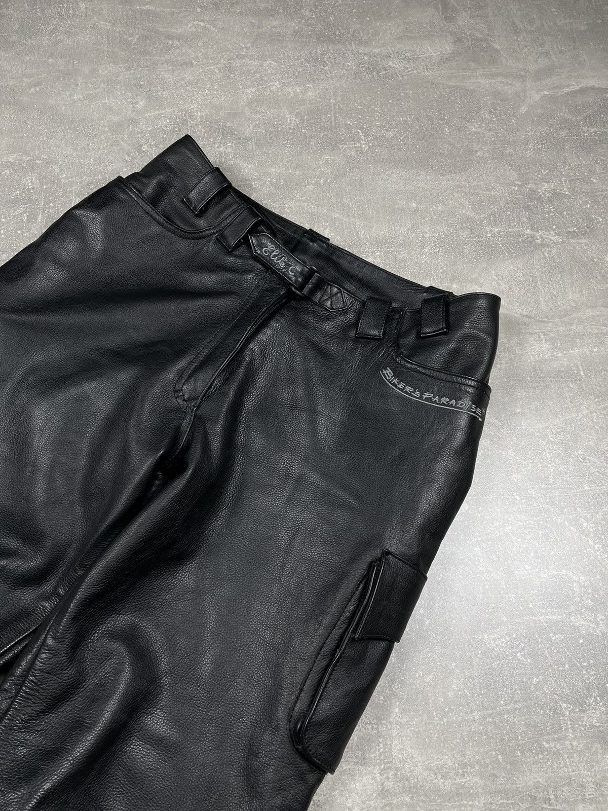 Genuine Leather × Vintage Awesome Vintage Avant Garde Y2K Leather Black Biker Pants Size US 32 / EU 48 - 7 Thumbnail