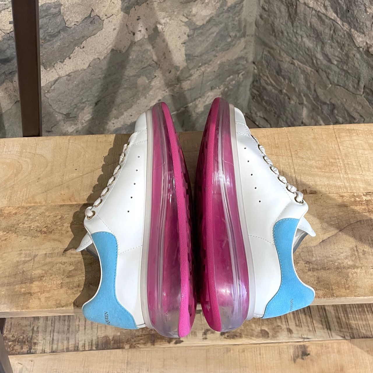 Alexander McQueen Alexander McQueen Oversized White Leather Sneakers Size US 7.5 / IT 37.5 - 7 Thumbnail