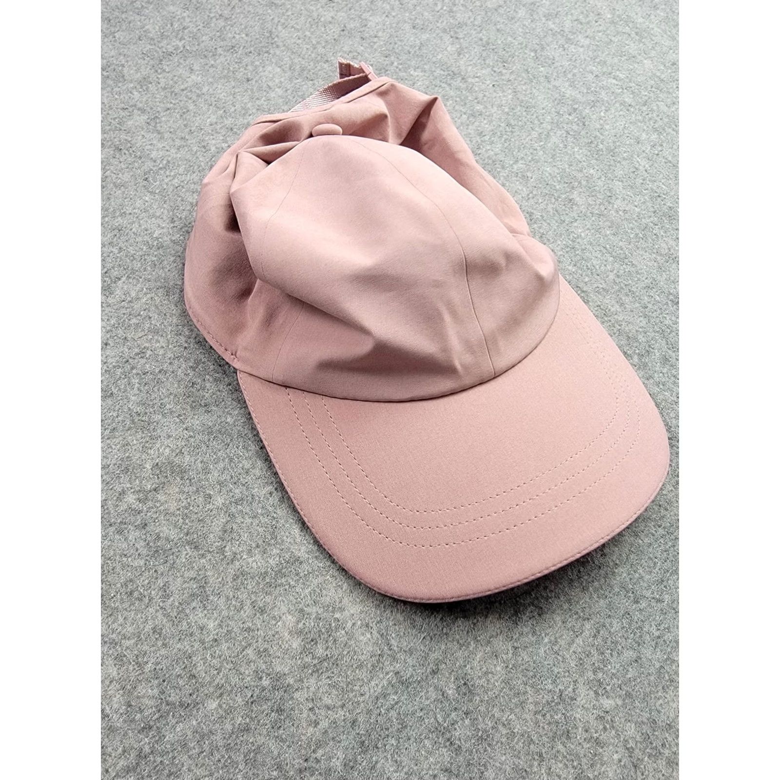 Lululemon Lululemon Hat Cap Strap Back Pink Lightweight Womens Adjustable Baseball Cap - Athleisure, Outdoor, Running Size ONE SIZE - 2 Thumbnail
