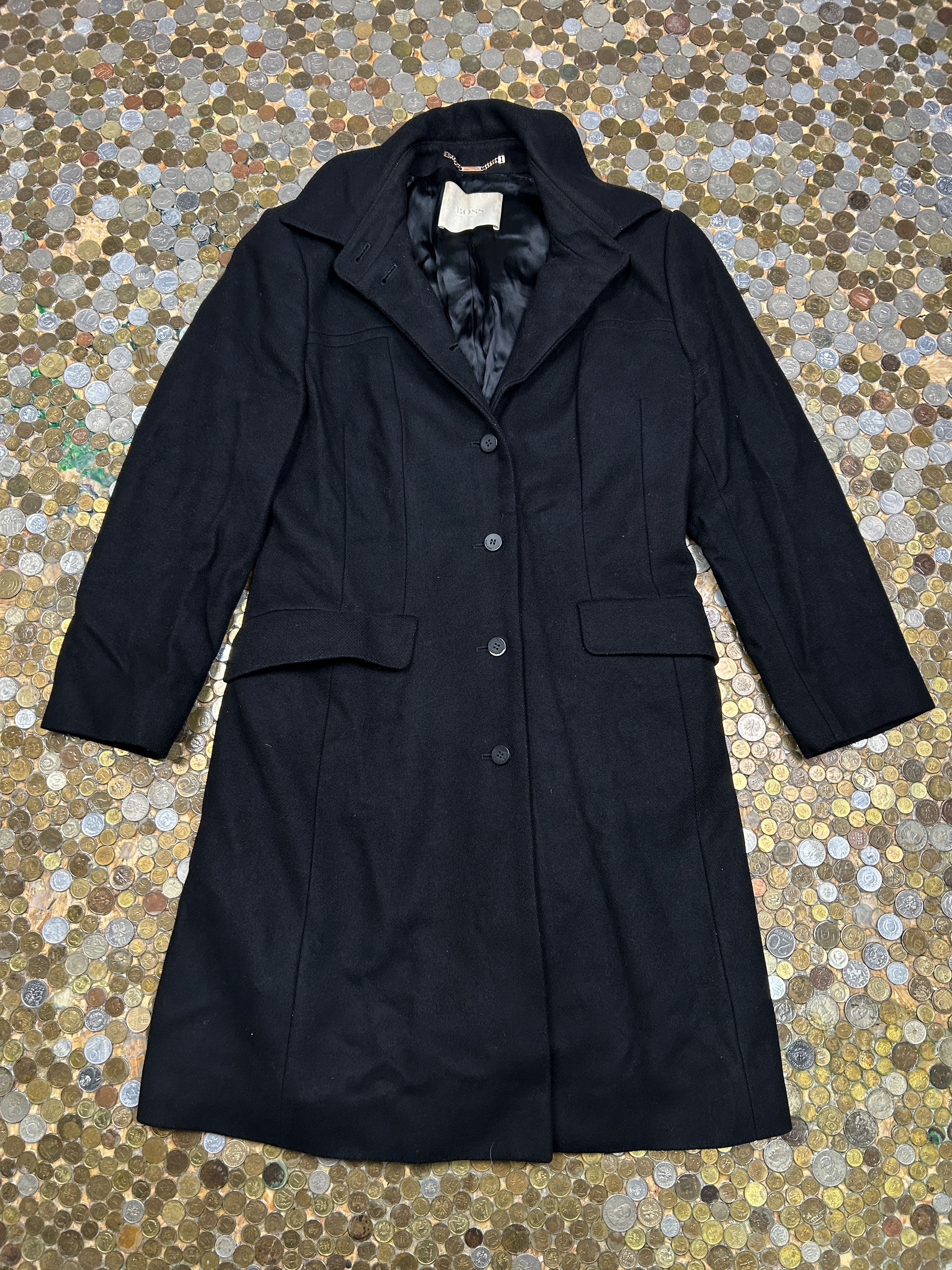 Hugo Boss classic woman elegant long coat 90's vibe