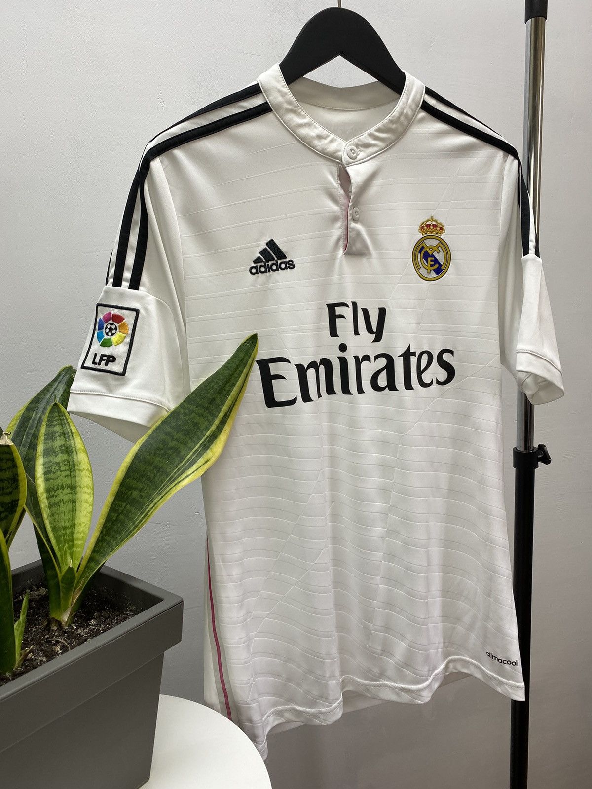Other Adidas Real Madrid 2014 2015 home jersey tee shirt Size US M / EU 48-50 / 2 - 3 Thumbnail