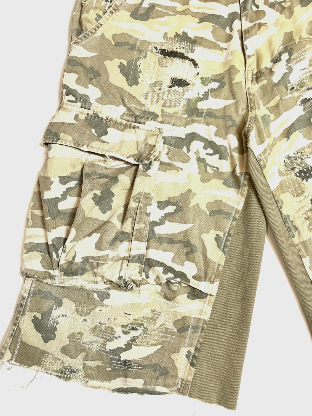 Japanese Brand Japanese brand Real Crush reworked shorts Size US 30 / EU 46 - 3 Thumbnail