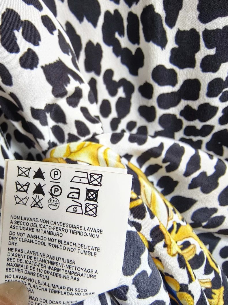 Versace Versace Leopard print silk dress Size M / US 6-8 / IT 42-44 - 9 Thumbnail