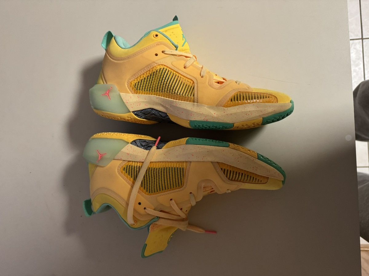 Jordan Brand × Nike EYBL Jordan 37 size 13 Size US 13 / EU 46 - 1 Thumbnail
