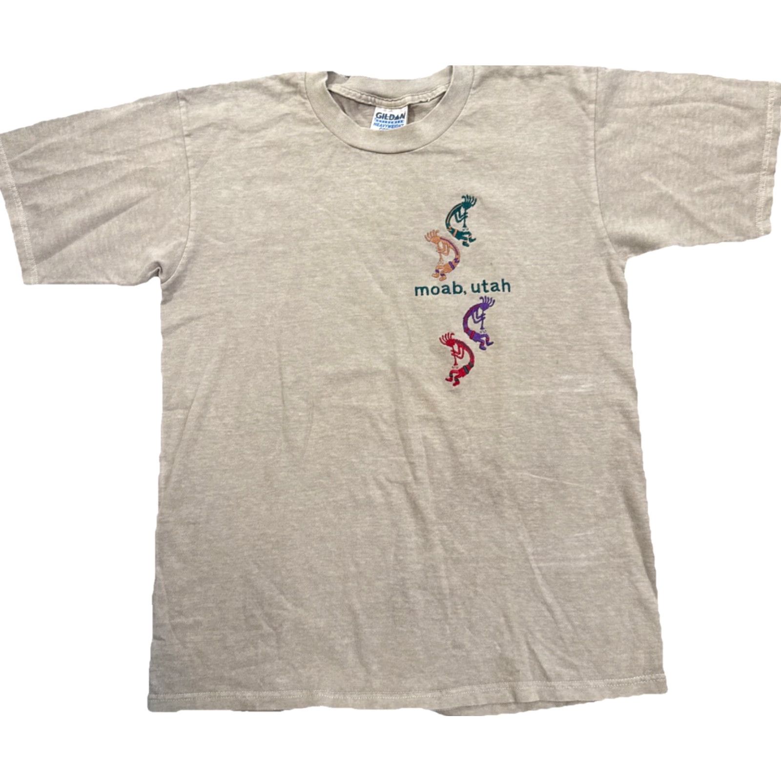 Gildan VINTAGE 90s Moab Utah Embroidered Kokopelli Art Beige T-Shirt M Gildan Men Regular Size Medium T-Shirt Beige 90s Kokopelli Embroidered Men Size US M / EU 48-50 / 2 - 2 Thumbnail