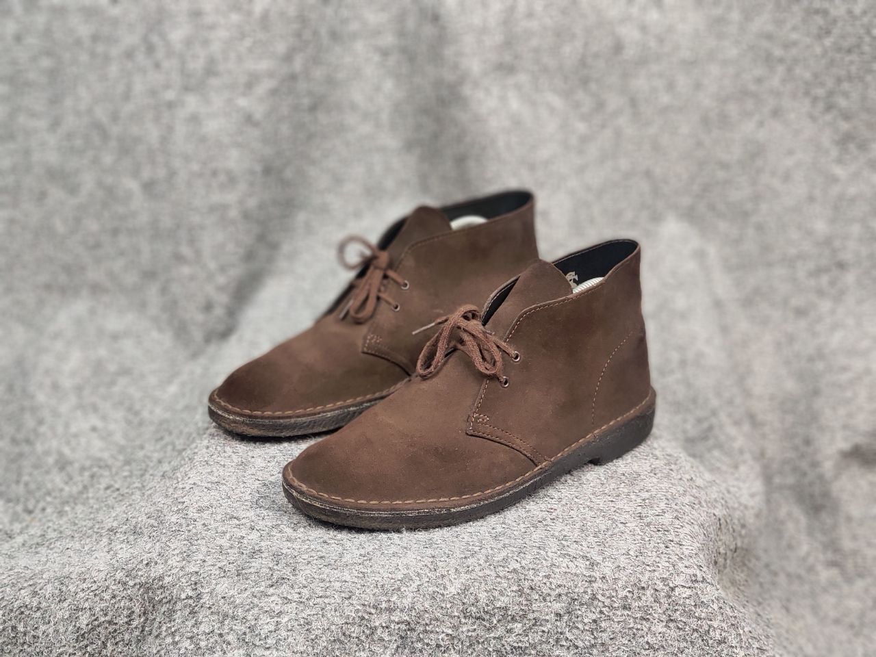 Clarks Clarks Originals Ankle Shoes Chukka 11826 Suede leather Size US 9 / EU 42 - 8 Thumbnail