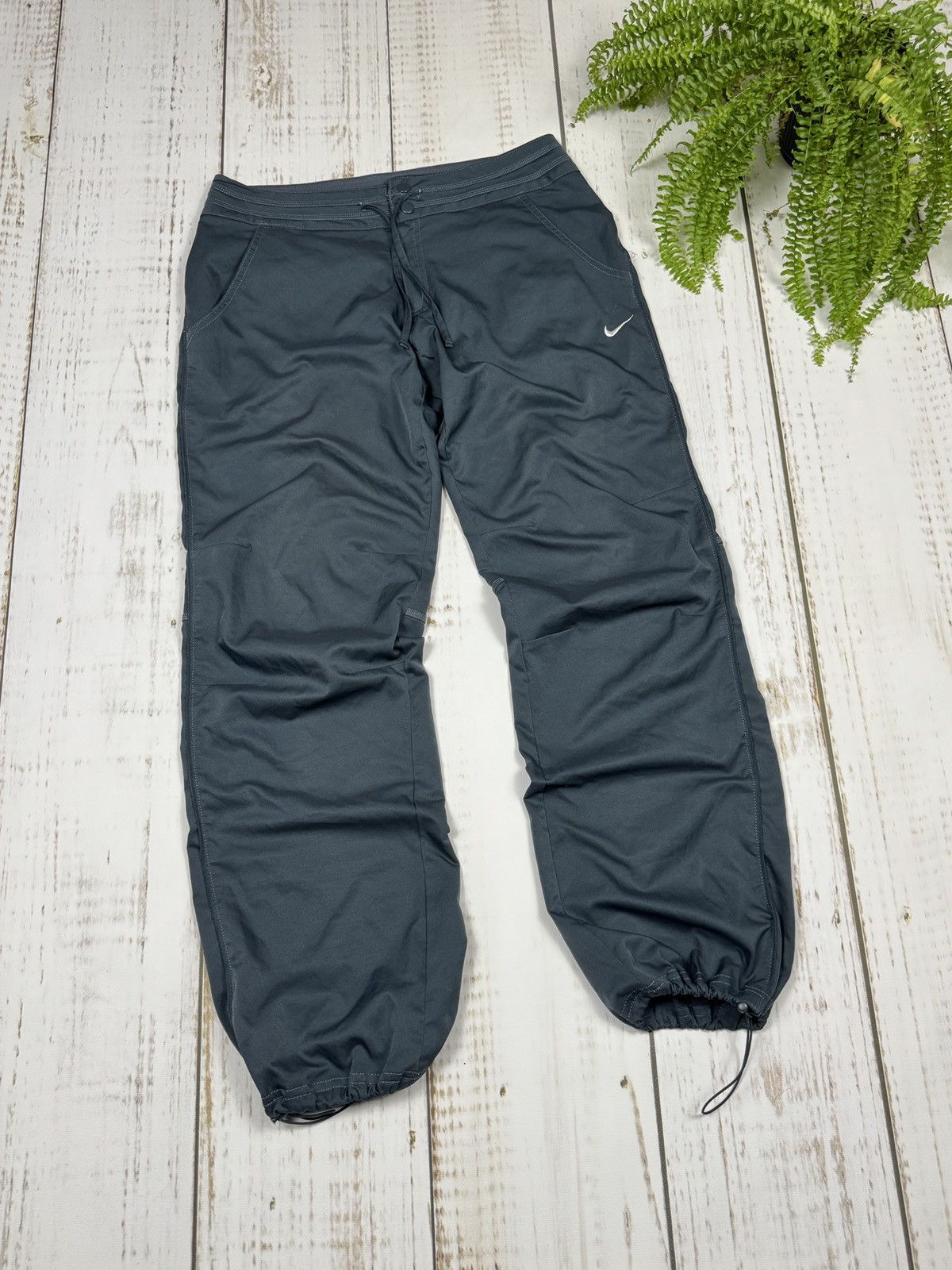 Nike Nike Vintage Sweatpants Baggy Gorpcore Size US 32 / EU 48 - 1 Thumbnail